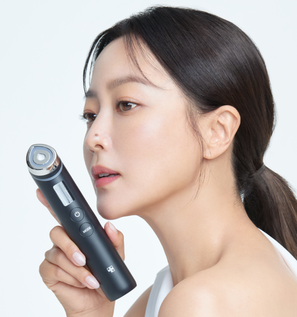 Medicube AGE-R Booster Pro (2色)