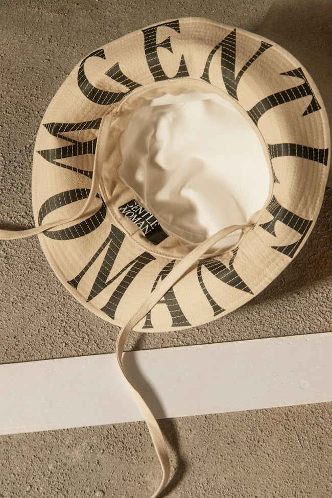 GENTLEWOMAN - BUCKET HAT (BEIGE/BLACK)