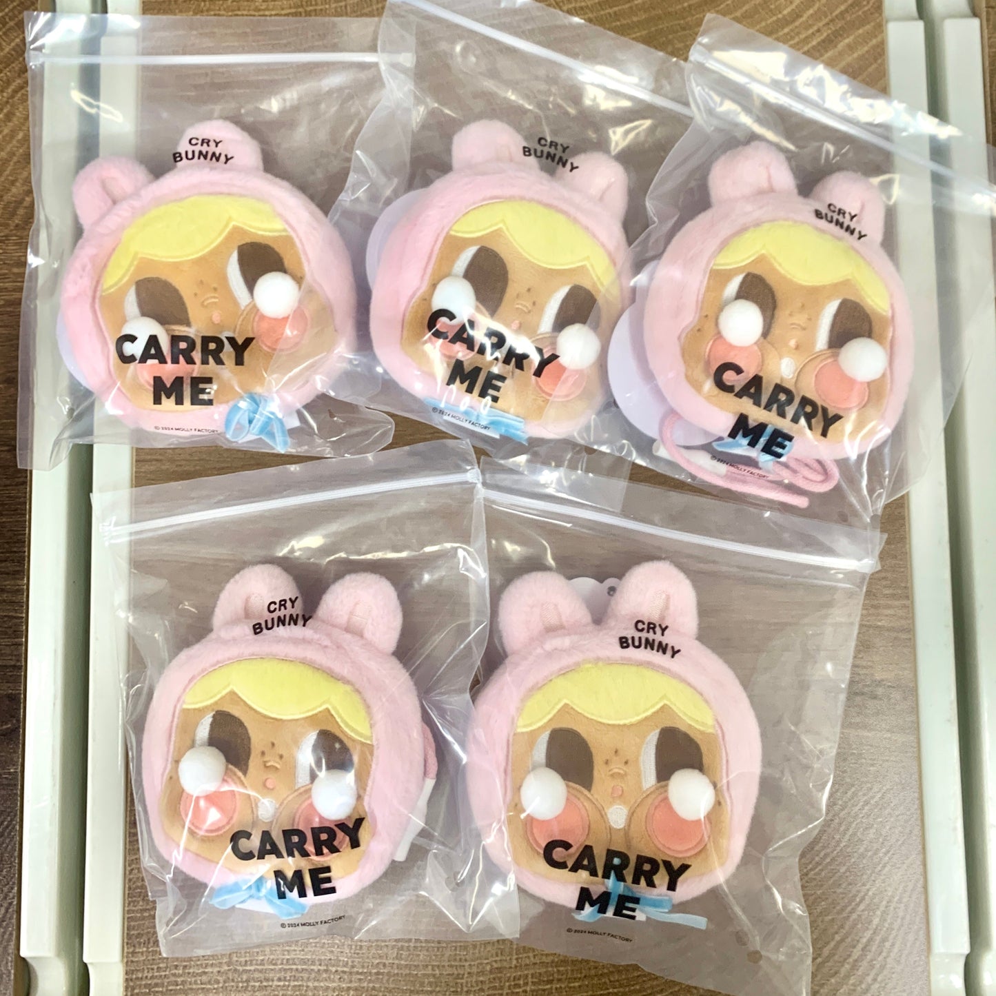 *【泰國限定】CRYBABY -Carry Me - CryBunny 小收納袋|耳機袋