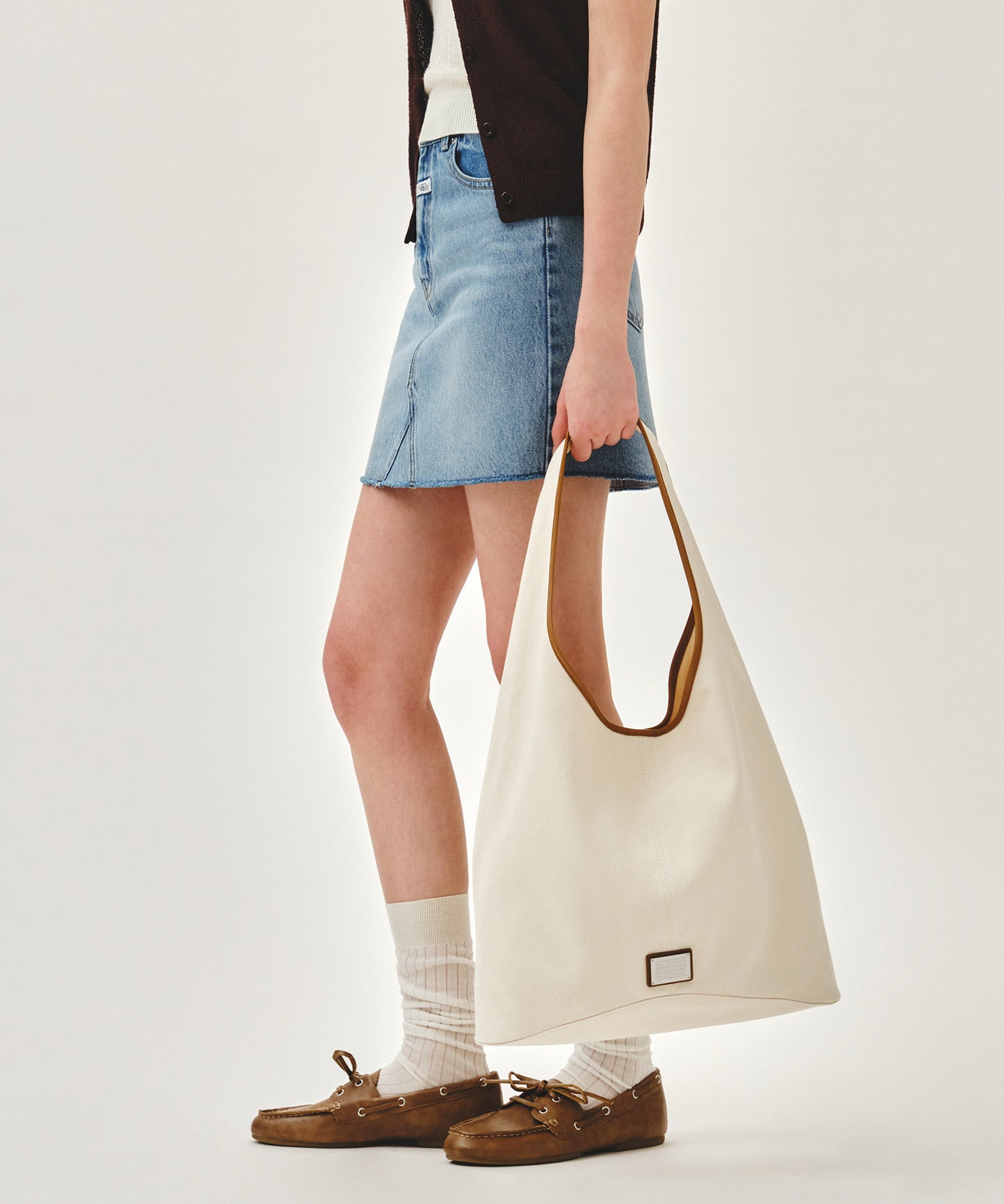 MARITHÉ FRANÇOIS GIRBAUD - CLASSIC LOGO ONE SHOULDER BUCKET BAG